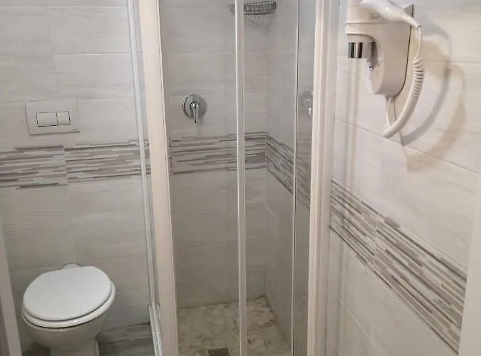 Отель Toscana 2*