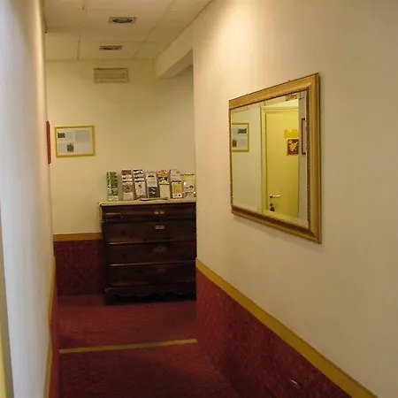 Hotel Toscana 2*
